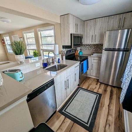 Charming & Cozy Lagoon Retreat - Steps From River - Parking Titusville Exterior photo